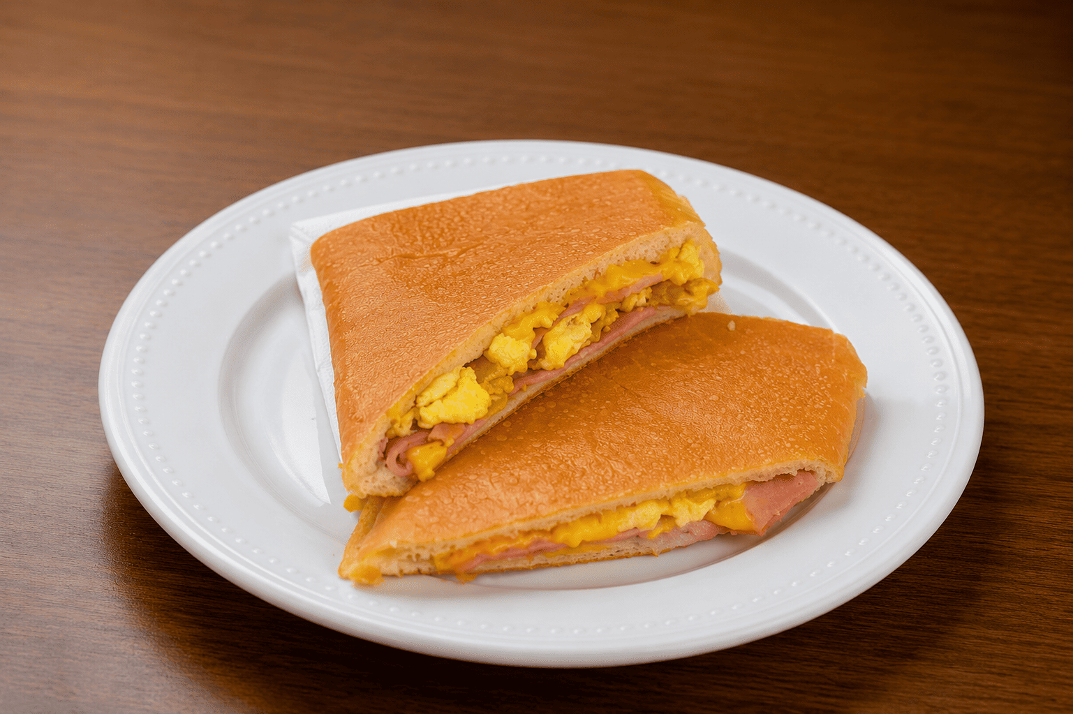 Sandwich de Jamón, Huevos y Queso